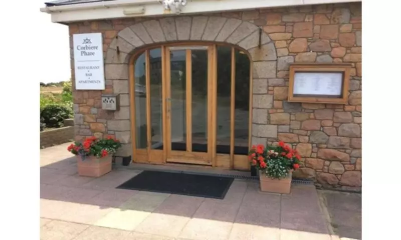 ホテル Corbière Phare Apartments