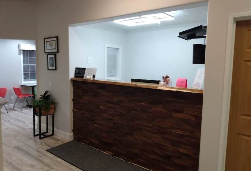 Отель Dawson Inn