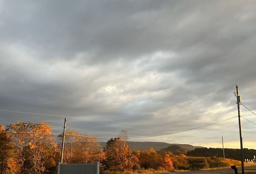 Отель Dawson Inn