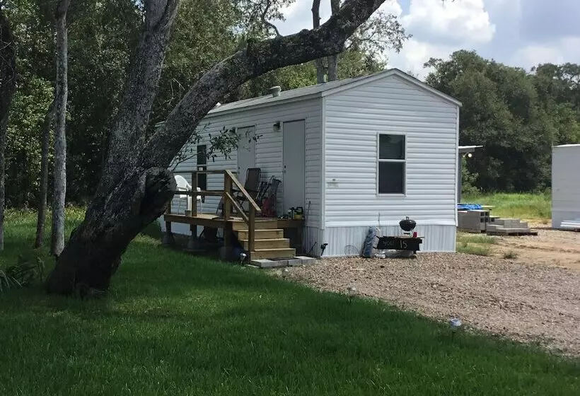 Hotelli Palmetto Oasis Rv Resort