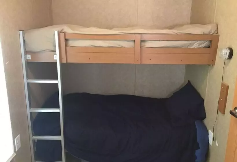 Hotelli Palmetto Oasis Rv Resort