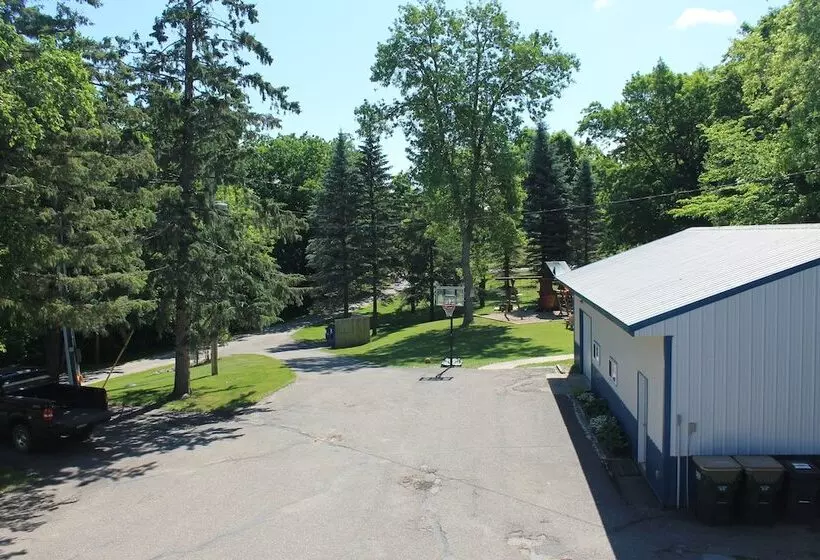 Hotelli Viking Bay Resort And Lodge