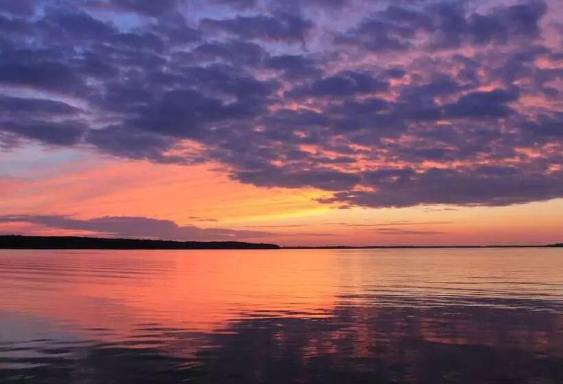 Hotelli Viking Bay Resort And Lodge