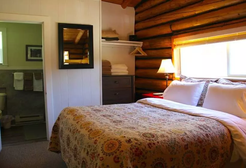 ホテル Yellowstone Hot Spring Cabins