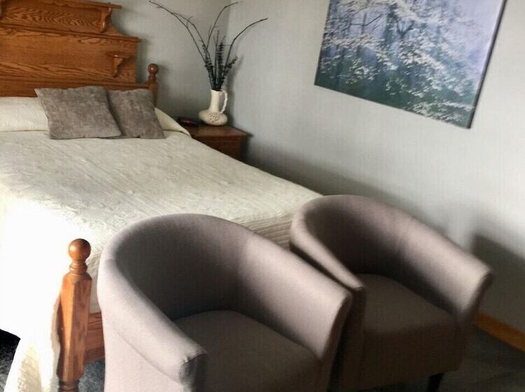 Lakeside Bed & Breakfast