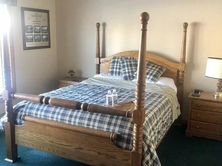 Lakeside Bed & Breakfast