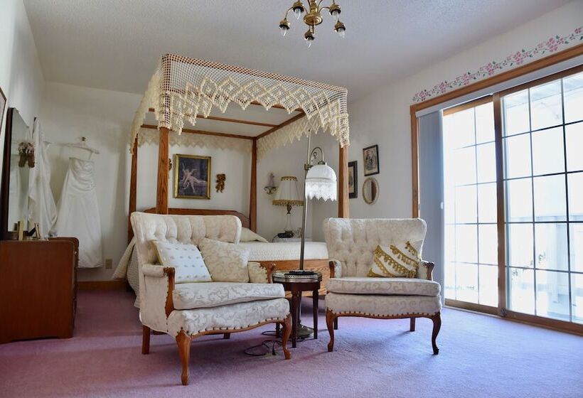 Lakeside Bed & Breakfast