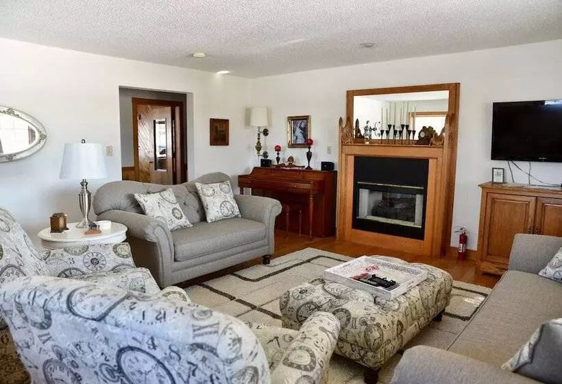 Lakeside Bed & Breakfast