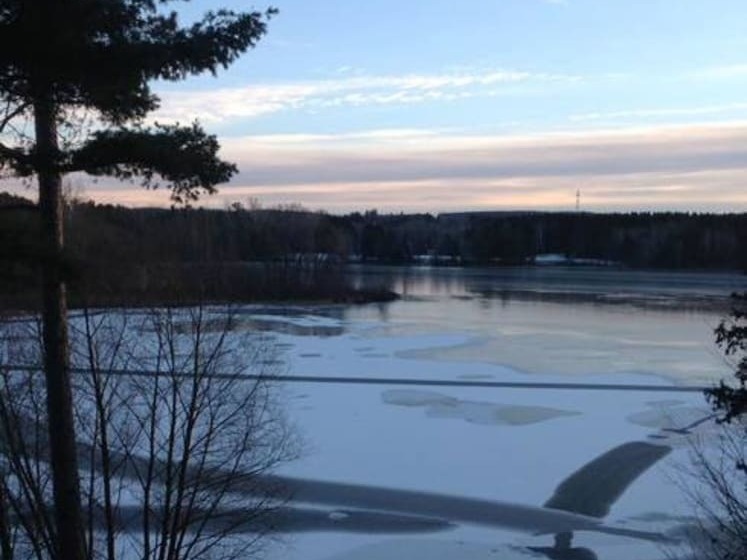 Lakeside Bed & Breakfast