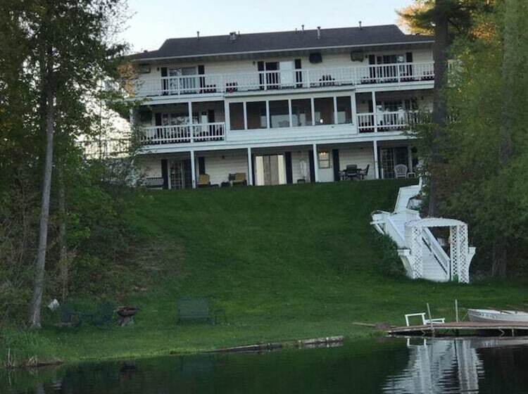 Lakeside Bed & Breakfast