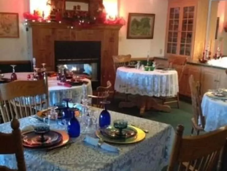 Lakeside Bed & Breakfast