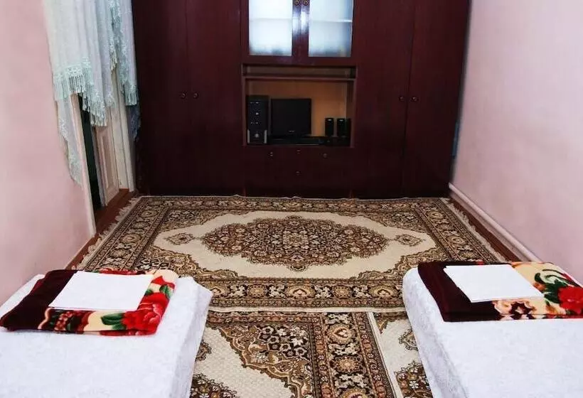 ペンション Khiva National House