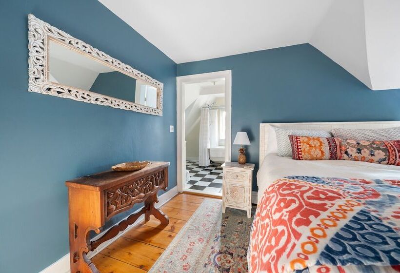 The Gables Of Rhinebeck Inn