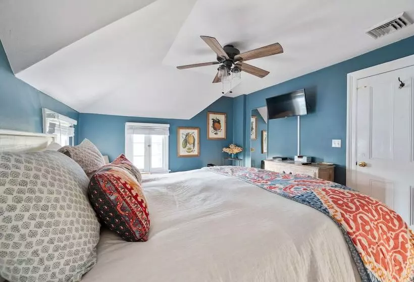 The Gables Of Rhinebeck Inn