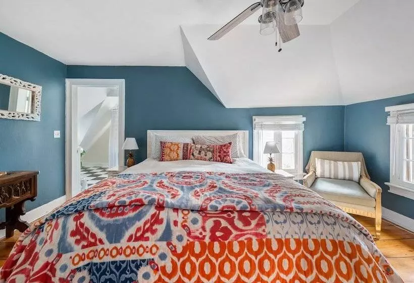 The Gables Of Rhinebeck Inn