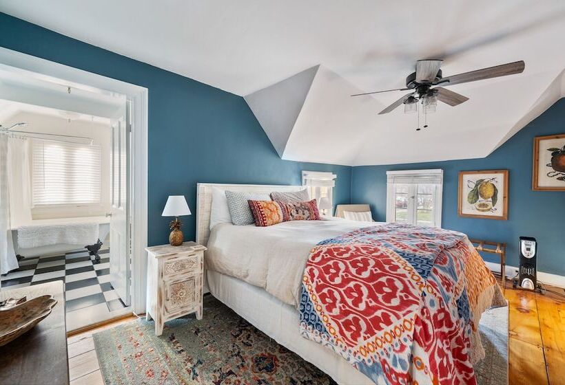 The Gables Of Rhinebeck Inn