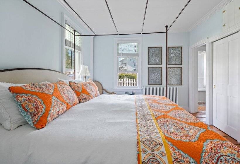 The Gables Of Rhinebeck Inn