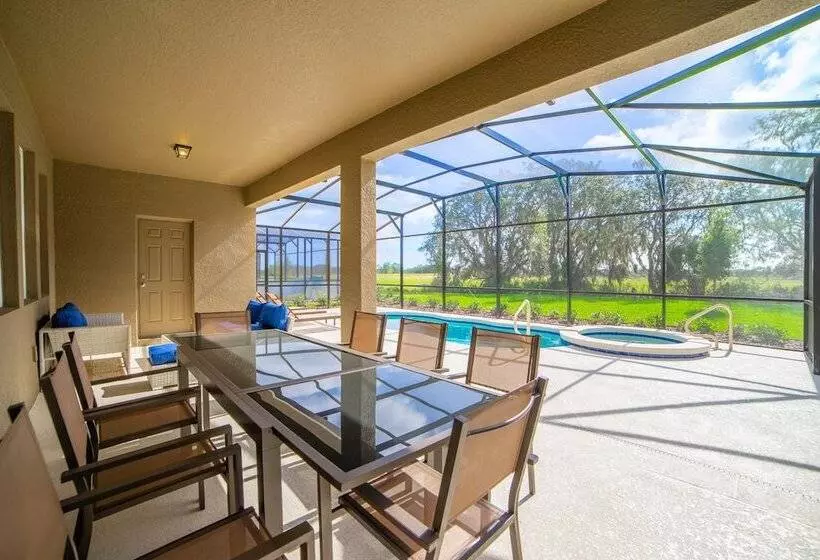 5 Bdrm Solterra New Home