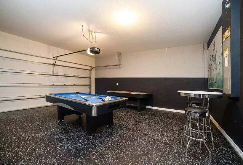 5 Bdrm Solterra New Home