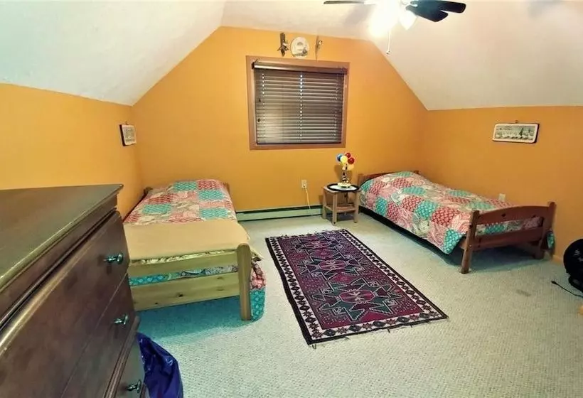 A_lazy_river_cabin