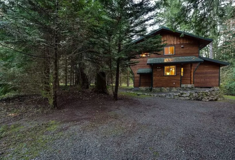Mt. Baker Lodging Cabin 54 – Mt View, Wifi, Sleeps 6! By Mbl