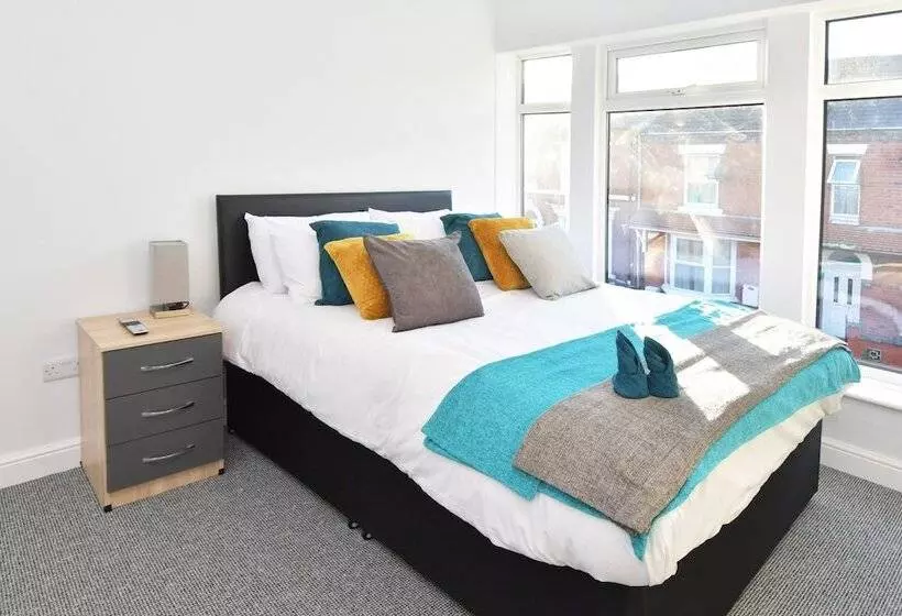 پانسیون Townhouse @ 272 Walthall Street Crewe