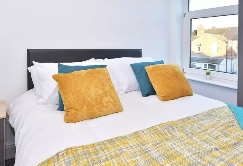 پانسیون Townhouse @ 272 Walthall Street Crewe