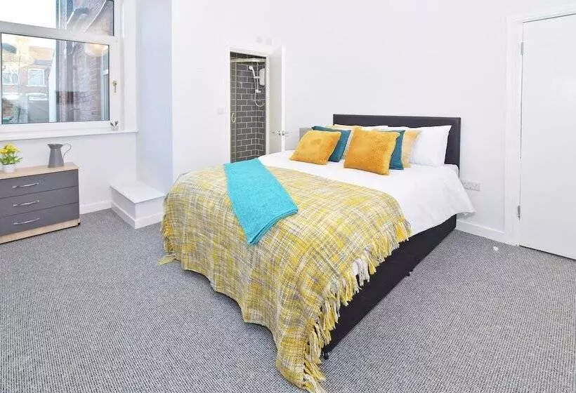 پانسیون Townhouse @ 272 Walthall Street Crewe