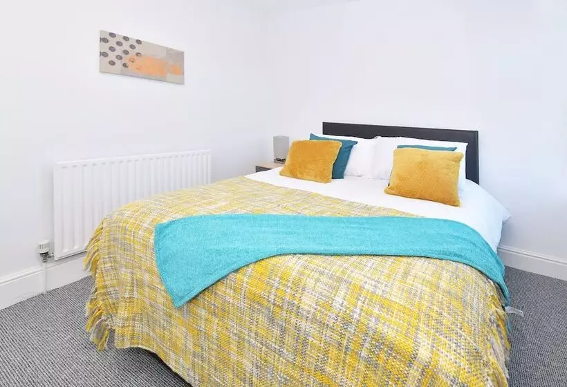 پانسیون Townhouse @ 272 Walthall Street Crewe