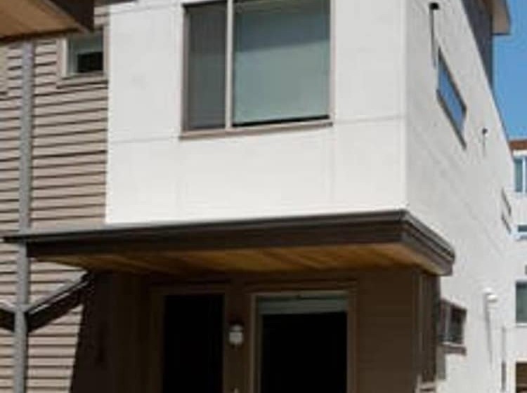 The Mile High Townhome Walk To The Stadium