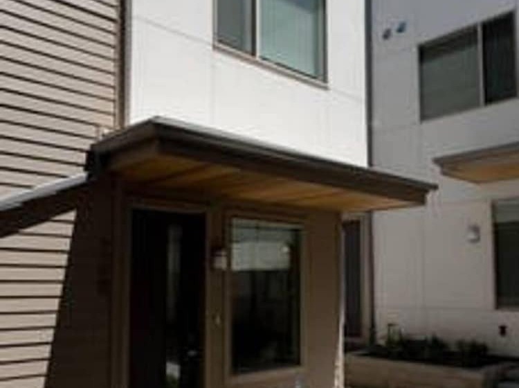 The Mile High Townhome Walk To The Stadium