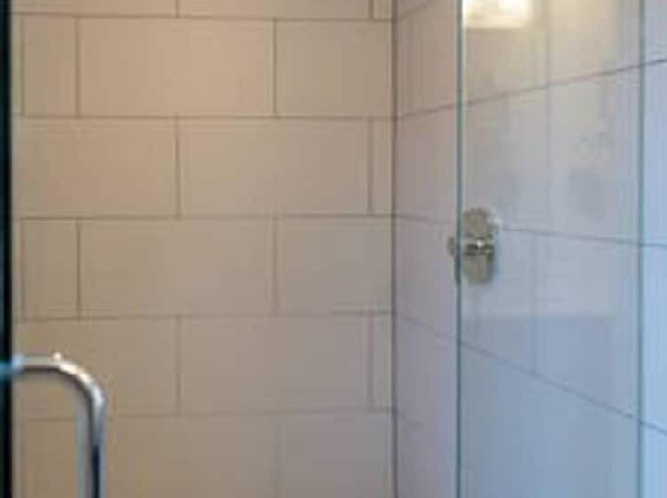 The Mile High Townhome Walk To The Stadium