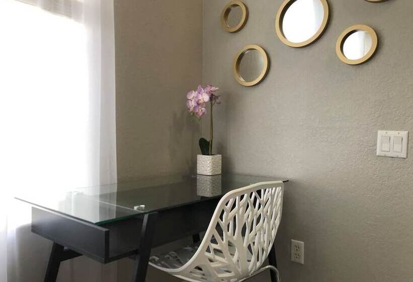 Tideview 20 · Walk To Convention! Near Universal & Disney