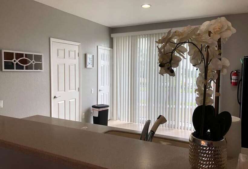 Tideview 20 · Walk To Convention! Near Universal & Disney