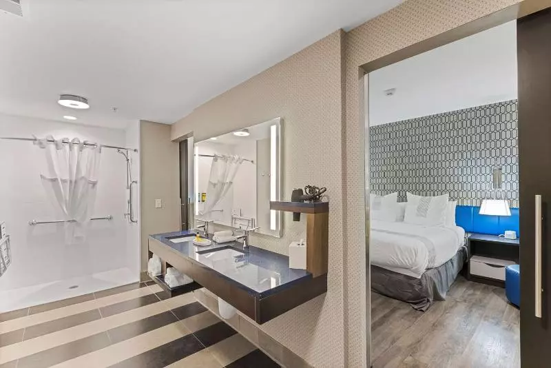 ホテル Glō Best Western Savannah Gateway I 95