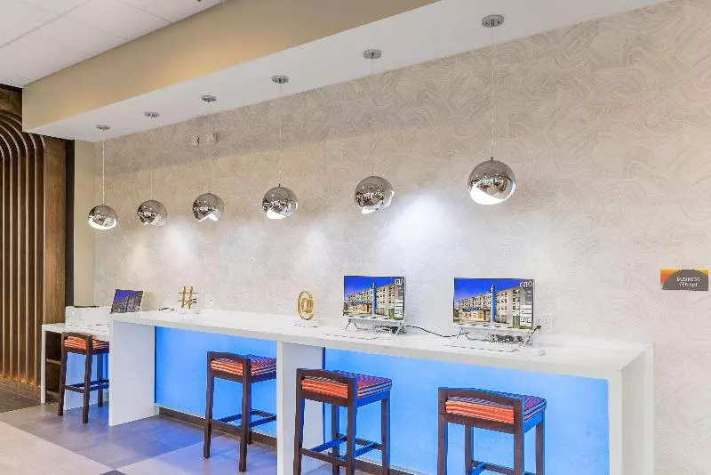 ホテル Glō Best Western Savannah Gateway I 95