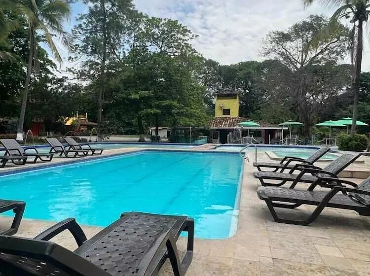 ホテル Santa Fe Campestre