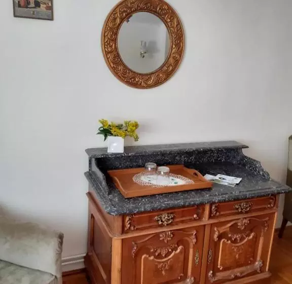 پانسیون Casa Insorita