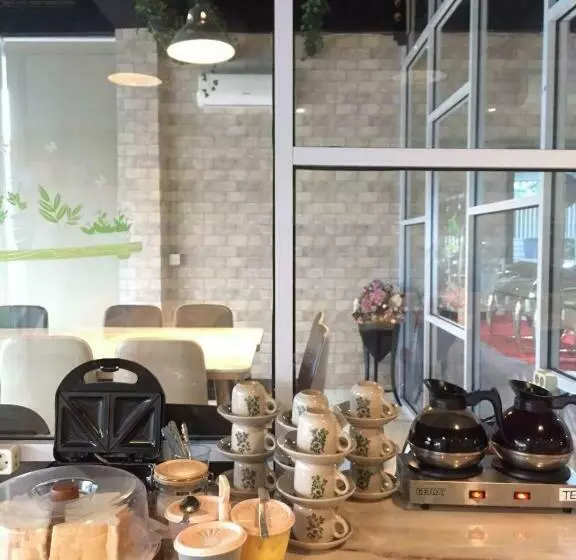 ホテル Dna Fun Zone Pekanbaru