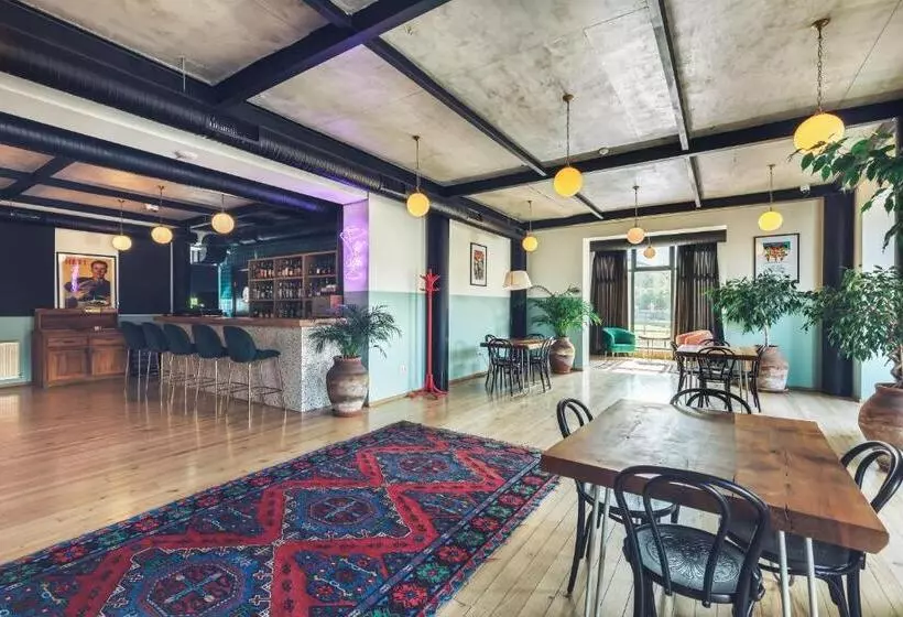 هتل Intourist Kazbegi