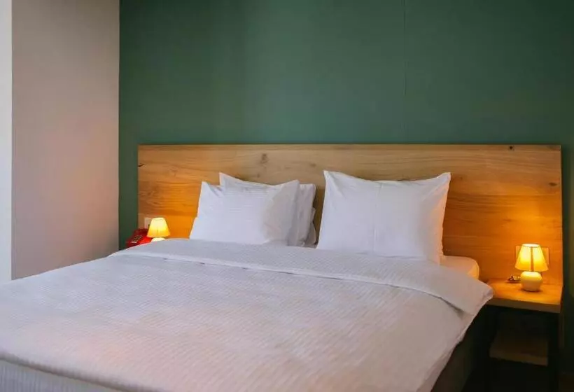 هتل Intourist Kazbegi