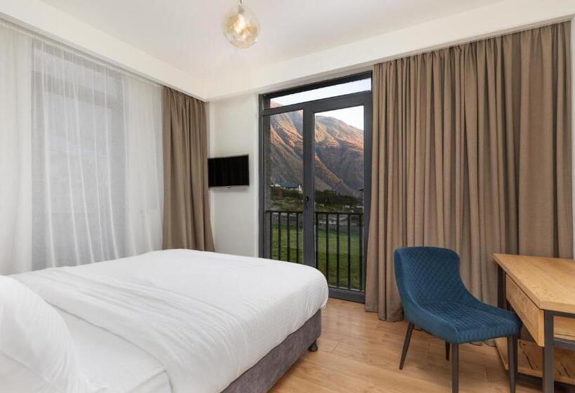 هتل Intourist Kazbegi