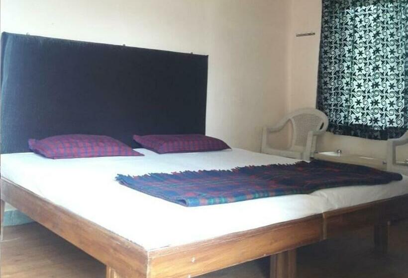 Hotel Mtdc Meghdhanush Park