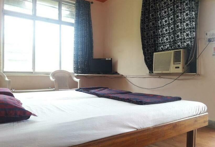 Hotel Mtdc Meghdhanush Park