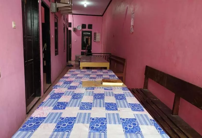 ホテル Oyo 3444 Fidiyah Inn Syariah