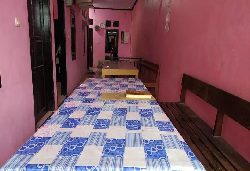 ホテル Oyo 3444 Fidiyah Inn Syariah