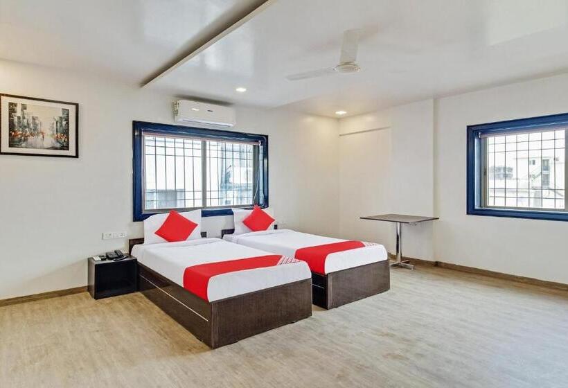 هتل Oyo 37647 Nirvana