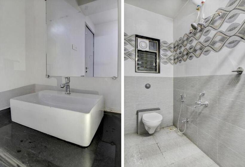 هتل Oyo 37647 Nirvana