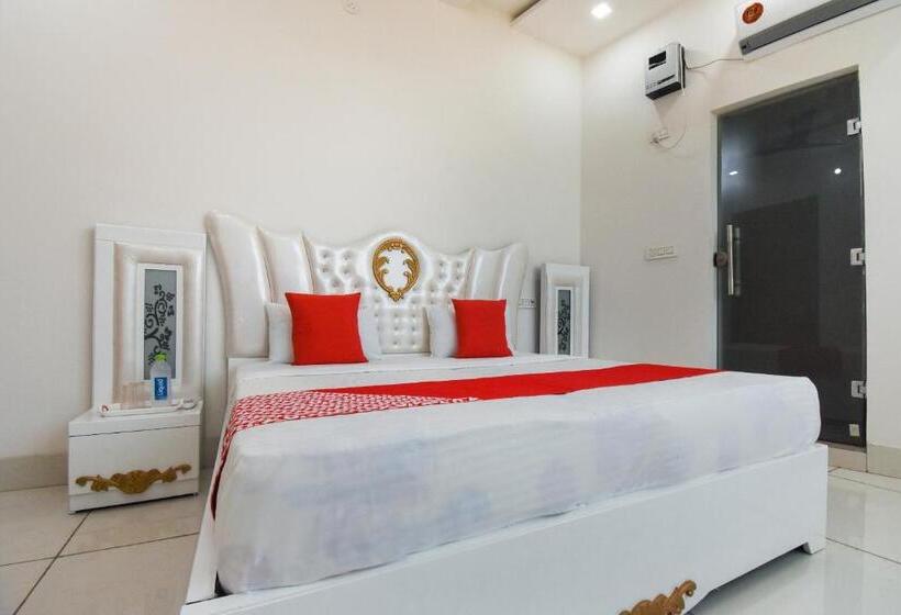 ホテル Oyo 62029  Shagun