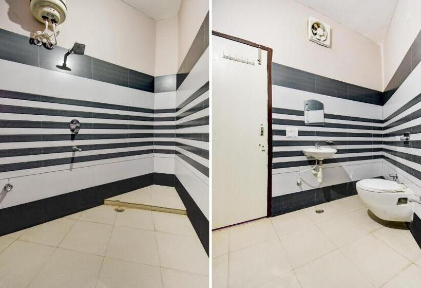 בית מלון כפרי Oyo 72793  Sarovar